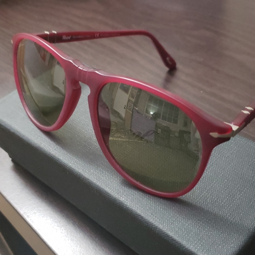 PERSOL 9649-S with polarized photochromatic lenses